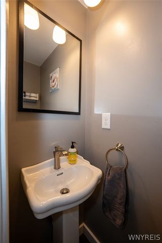 515 Mount Vernon Road, Amherst, NY 14226