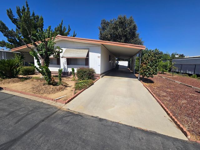 1300 W Olson Avenue # 97, Reedley, CA 93654