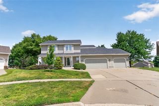 1110 Sandalwood Court SW, Altoona, IA 50009