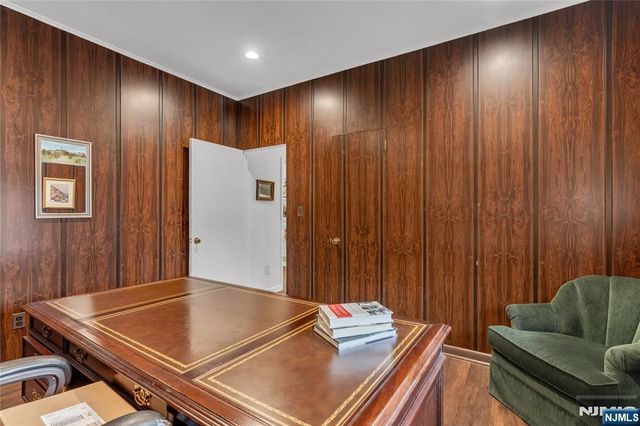 151 Kingwood Court, Little Falls, NJ 07424