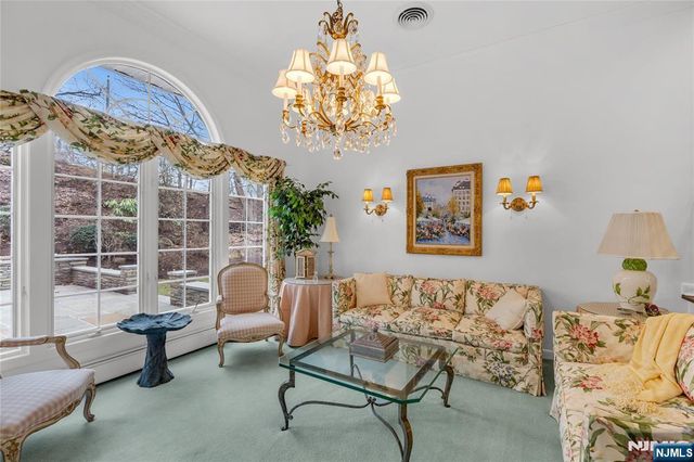 151 Kingwood Court, Little Falls, NJ 07424