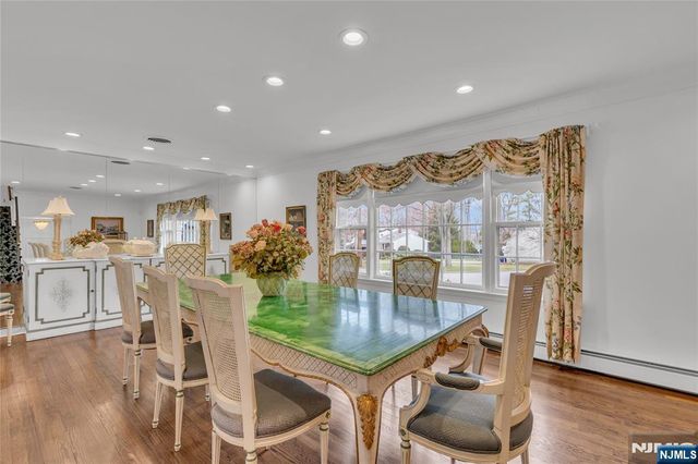 151 Kingwood Court, Little Falls, NJ 07424