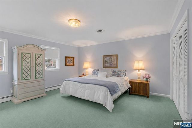 151 Kingwood Court, Little Falls, NJ 07424