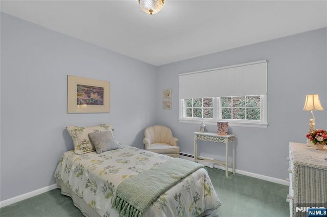 151 Kingwood Court, Little Falls, NJ 07424