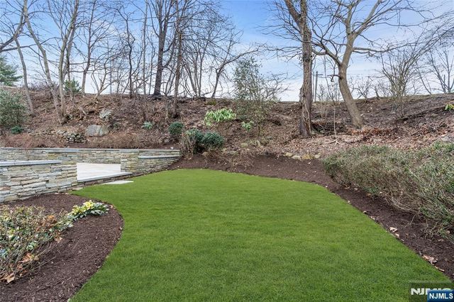 151 Kingwood Court, Little Falls, NJ 07424