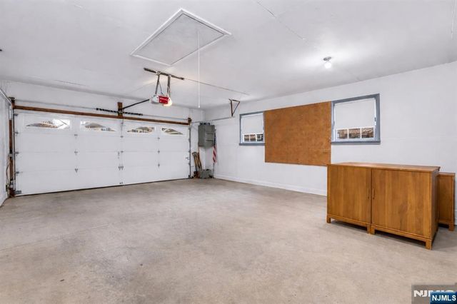 151 Kingwood Court, Little Falls, NJ 07424