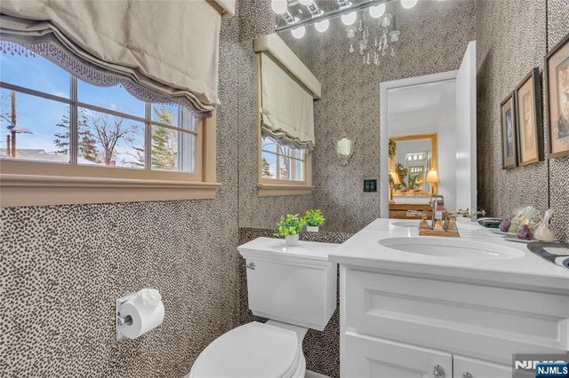 151 Kingwood Court, Little Falls, NJ 07424