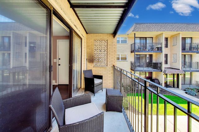 6565 N Harlem Avenue 2N, Chicago, IL 60631
