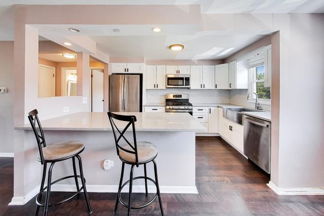 6565 N Harlem Avenue 2N, Chicago, IL 60631