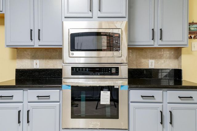 1502 Mulberry Court, Pearland, TX 77581