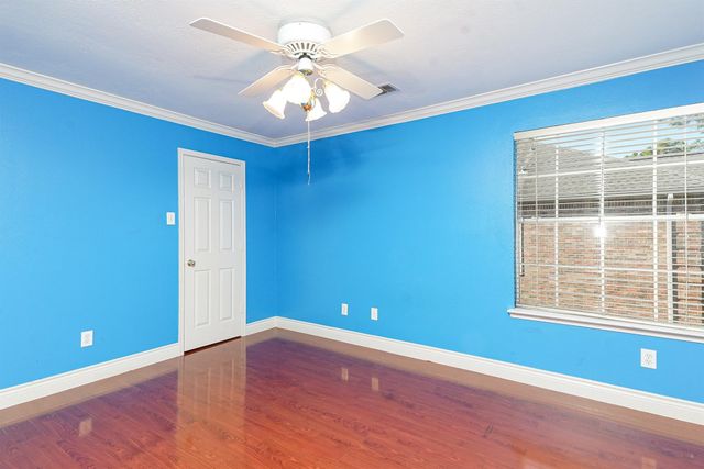 1502 Mulberry Court, Pearland, TX 77581