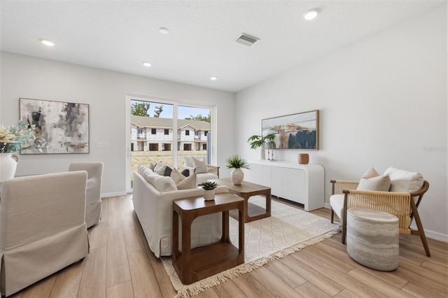 5831 JACKIE MAE PLACE, Riverview, FL 33578
