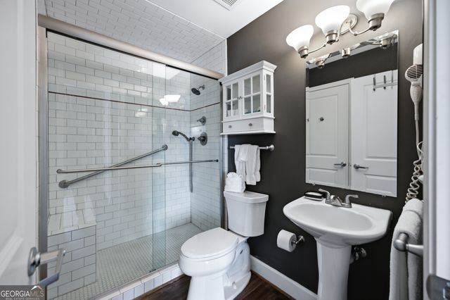 250 W Broad Street APT 612, Athens, GA 30601