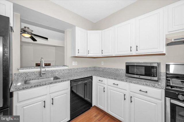 1184 HEATHFIELD RD, Sykesville, MD 21784