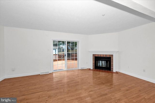 1184 HEATHFIELD RD, Sykesville, MD 21784