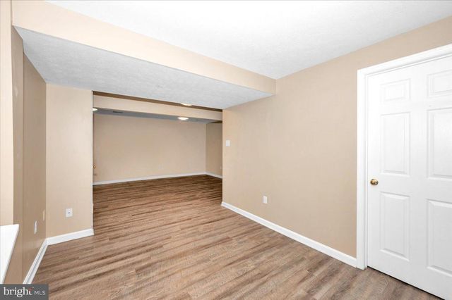 1184 HEATHFIELD RD, Sykesville, MD 21784