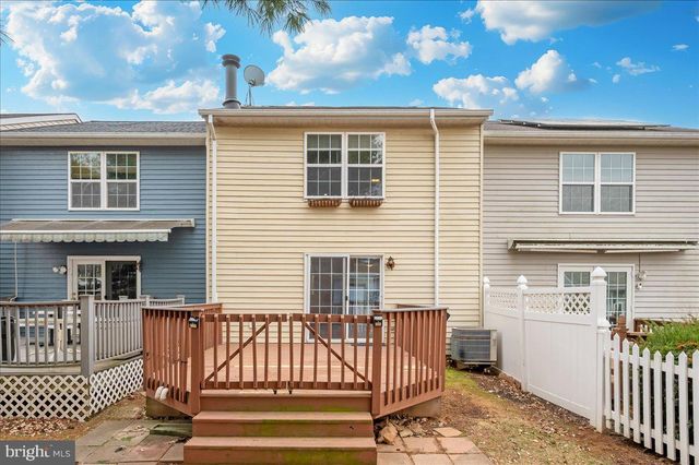 1184 HEATHFIELD RD, Sykesville, MD 21784