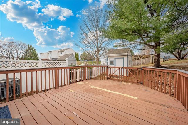 1184 HEATHFIELD RD, Sykesville, MD 21784