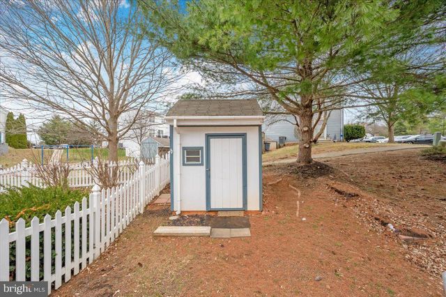 1184 HEATHFIELD RD, Sykesville, MD 21784