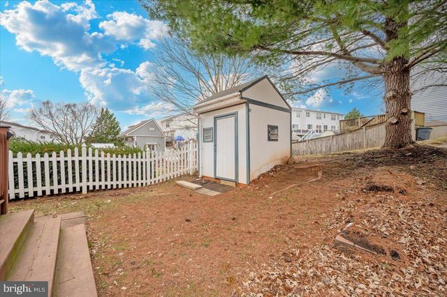 1184 HEATHFIELD RD, Sykesville, MD 21784