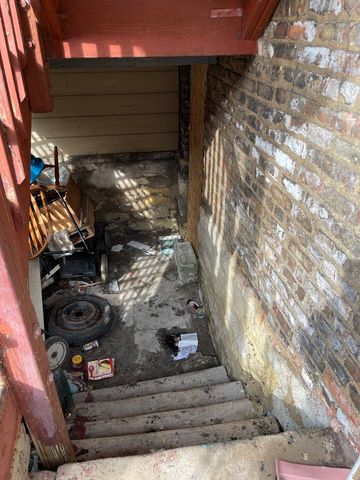 5658 S Hermitage Avenue, Chicago, IL 60636