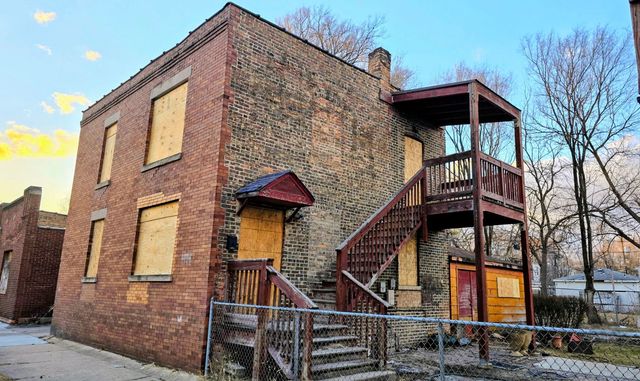 5658 S Hermitage Avenue, Chicago, IL 60636