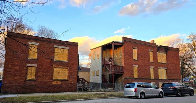 5658 S Hermitage Avenue, Chicago, IL 60636