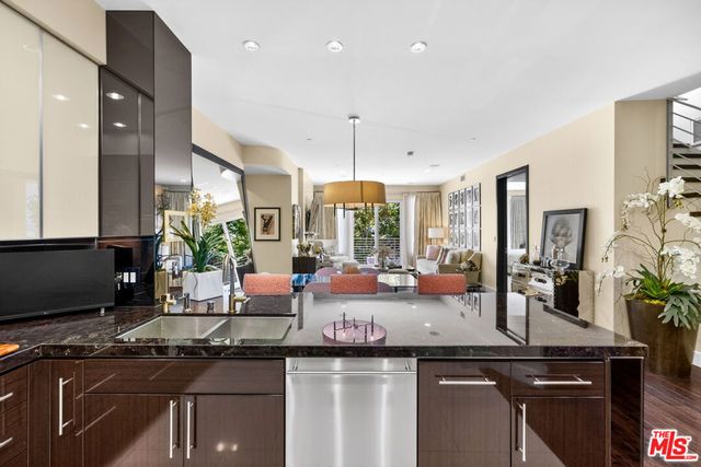 1318 S Roxbury Drive 314, Los Angeles, CA 90035