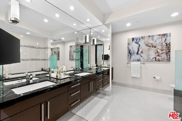 1318 S Roxbury Drive 314, Los Angeles, CA 90035