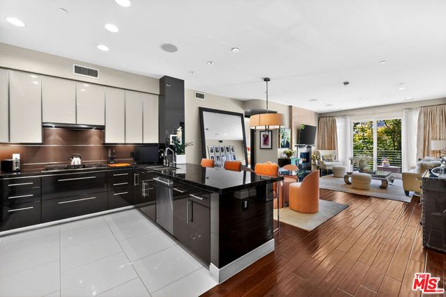 1318 S Roxbury Drive 314, Los Angeles, CA 90035