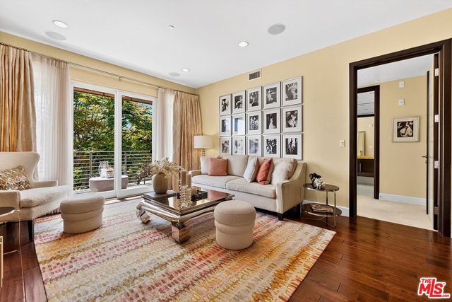 1318 S Roxbury Drive 314, Los Angeles, CA 90035
