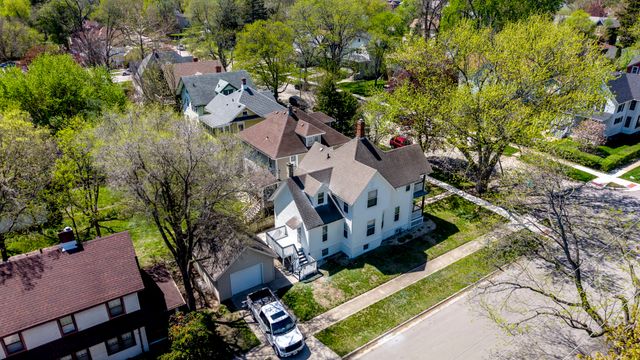 1027 Grant Avenue, Rockford, IL 61103