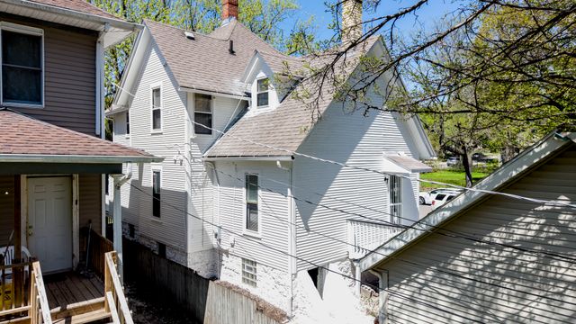 1027 Grant Avenue, Rockford, IL 61103