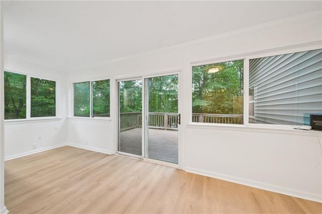 22 DUNWOODY SPRINGS Drive, Atlanta, GA 30328