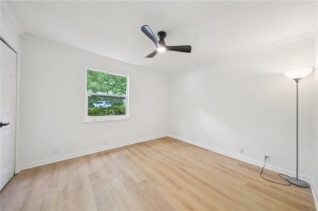 22 DUNWOODY SPRINGS Drive, Atlanta, GA 30328