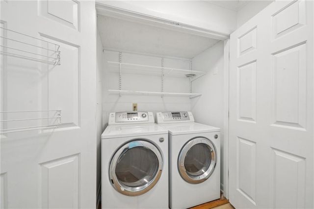22 DUNWOODY SPRINGS Drive, Atlanta, GA 30328