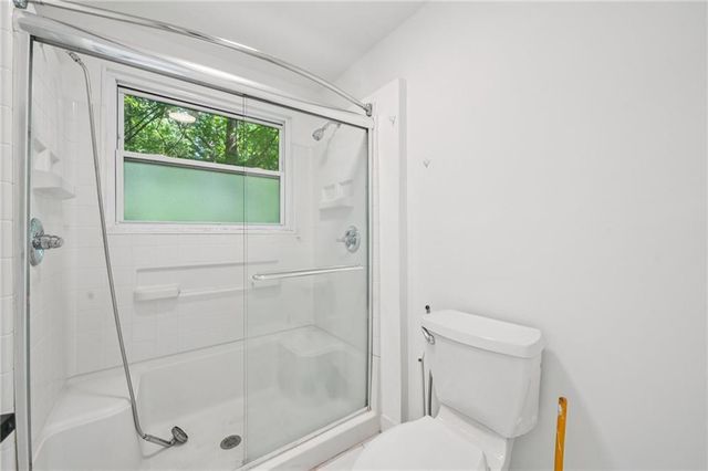22 DUNWOODY SPRINGS Drive, Atlanta, GA 30328