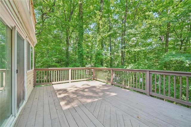 22 DUNWOODY SPRINGS Drive, Atlanta, GA 30328