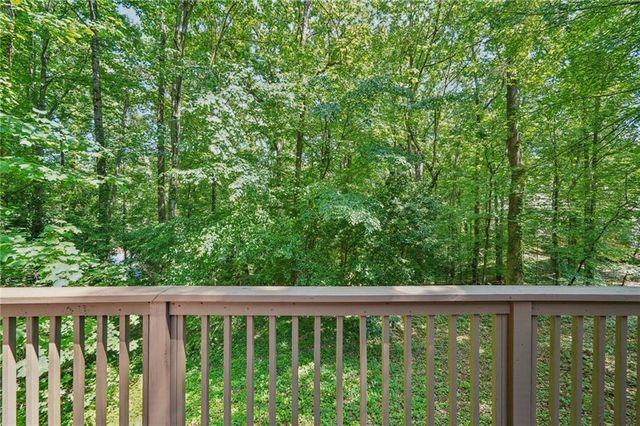 22 DUNWOODY SPRINGS Drive, Atlanta, GA 30328