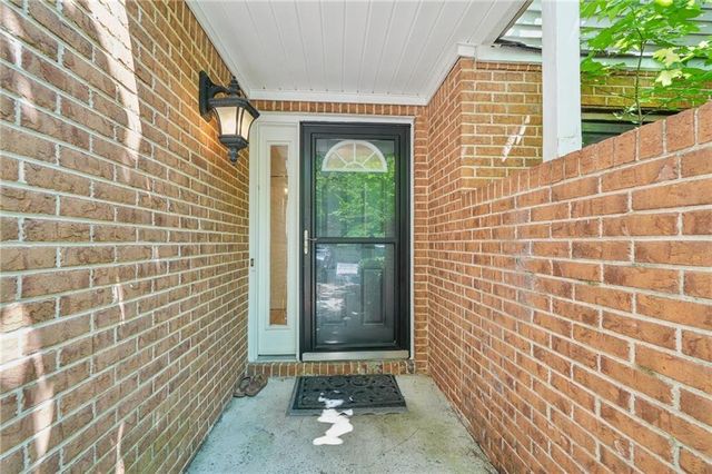 22 DUNWOODY SPRINGS Drive, Atlanta, GA 30328