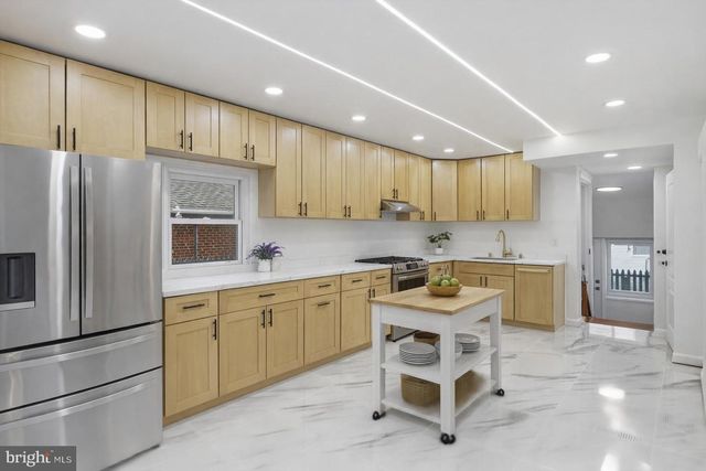 717 LUDLOW ST, Takoma Park, MD 20912