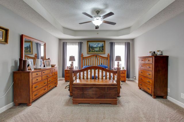 102 Gallant Ct, Clarksville, TN 37043