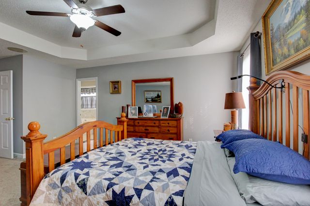 102 Gallant Ct, Clarksville, TN 37043