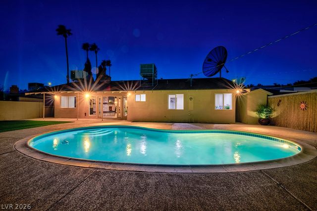 1905 South 16th Street, Las Vegas, NV 89104