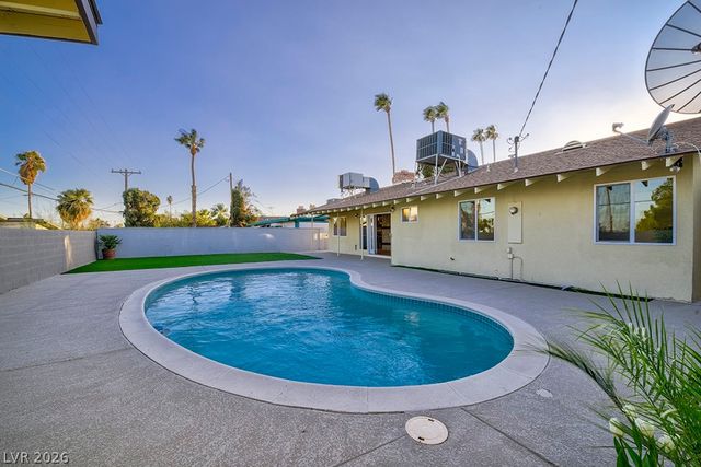 1905 South 16th Street, Las Vegas, NV 89104