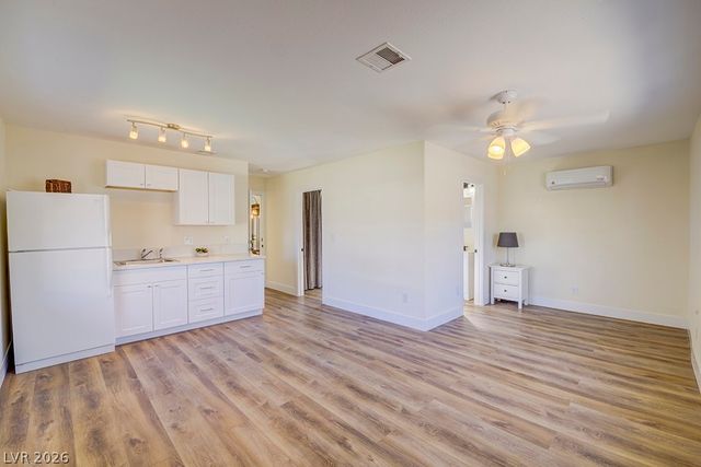 1905 South 16th Street, Las Vegas, NV 89104