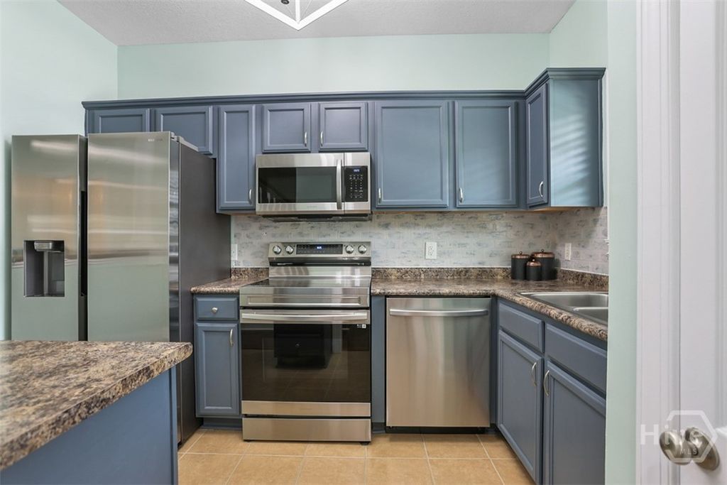 Image 7 of property listing at 155 Barfield Way, Rincon, GA 31326