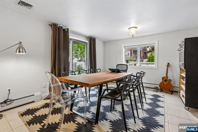330 New York Avenue B, Fort Lee, NJ 07024