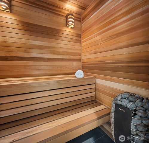 10217 NE 24th Street, Bellevue, WA 98004
