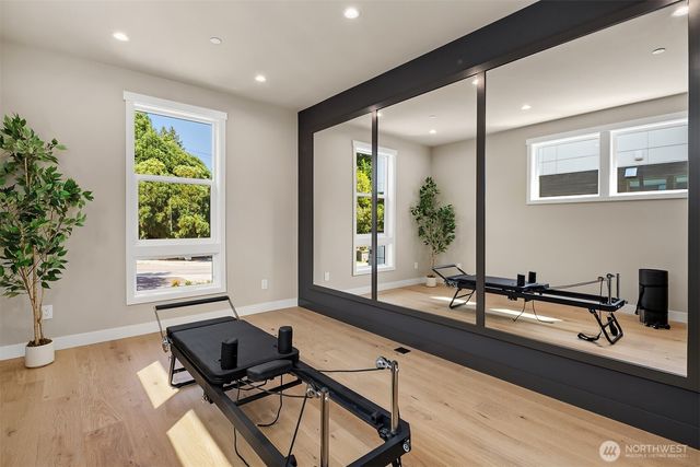 10217 NE 24th Street, Bellevue, WA 98004